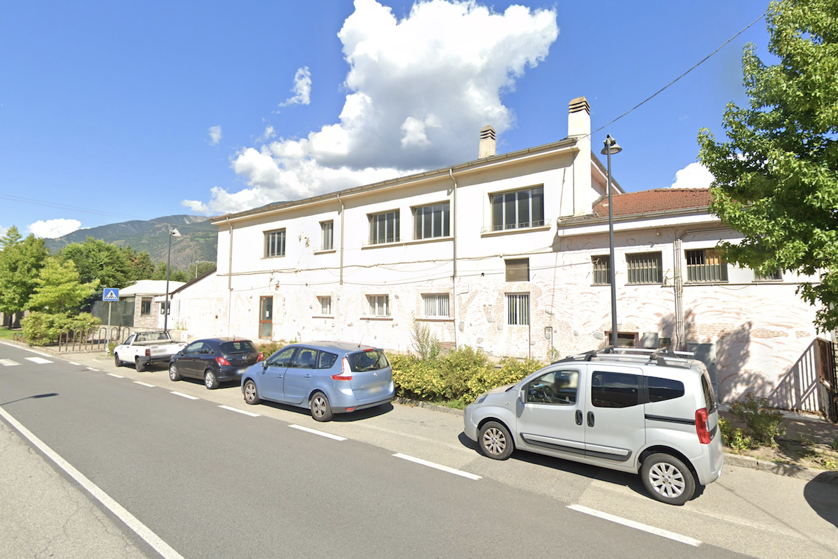 L'ex dopolavoro ferroviario ad Aosta, in via Paravera