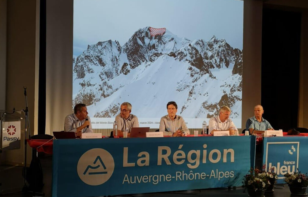 Il volume sui confini del Monte Bianco premiato al salone del libro di Passy