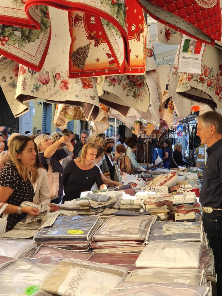 banco vendita boutique a cielo aperto copia