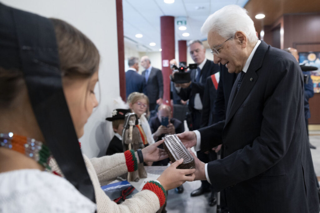 Il Presidente della Repubblica Sergio Mattarella in occasione dell’80° anniversario della resistenza, della liberazione e dell’autonomia della Valle d’Aosta