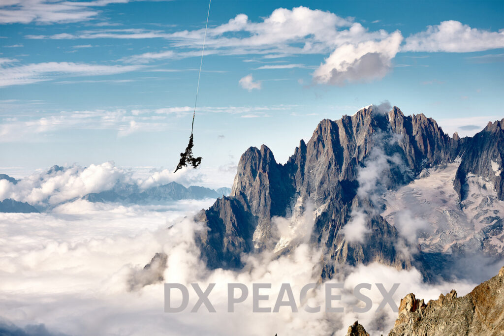 "Dx Peace Sx”, la colomba di Paolo Barichello