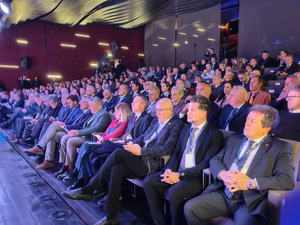 Assemblea annuale di Confindustria il pubblico