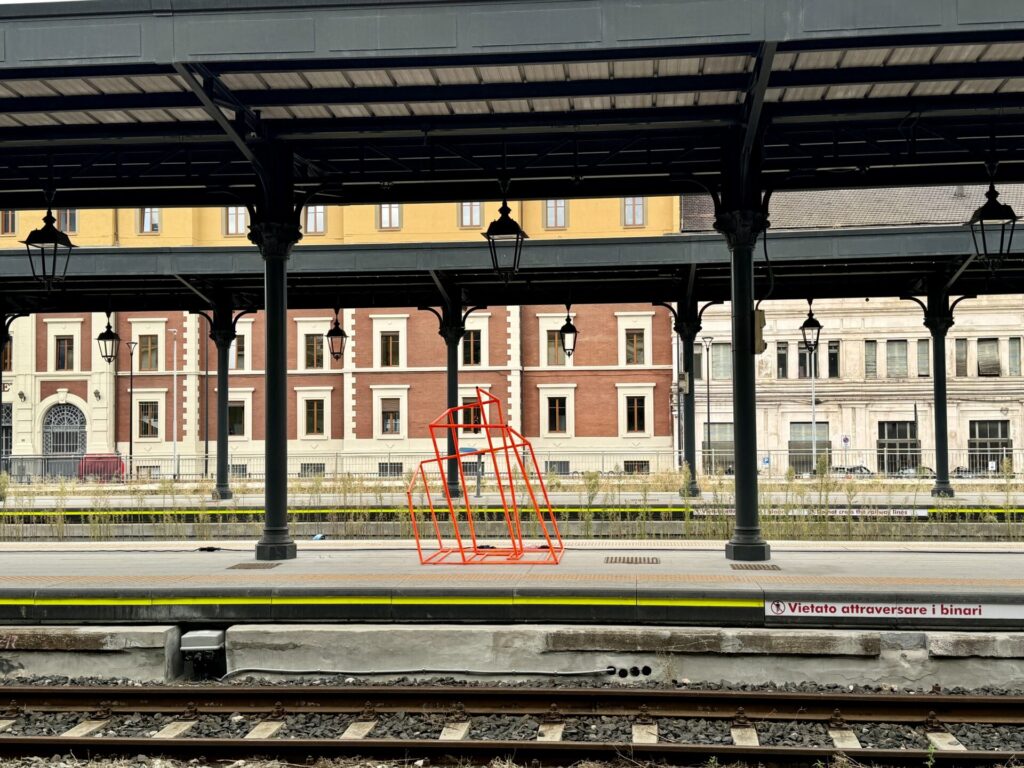 Tramà stazione di Aosta ph Nicole Jocollé