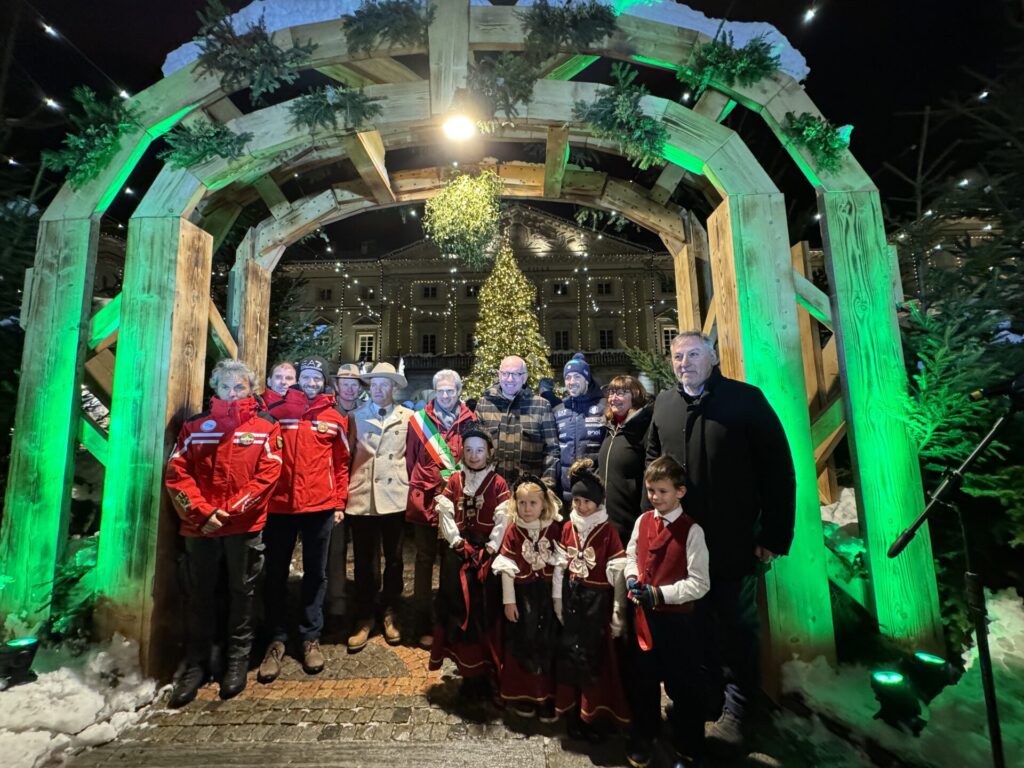 Inaugurazione Marché Vert Noel in Piazza Chanoux