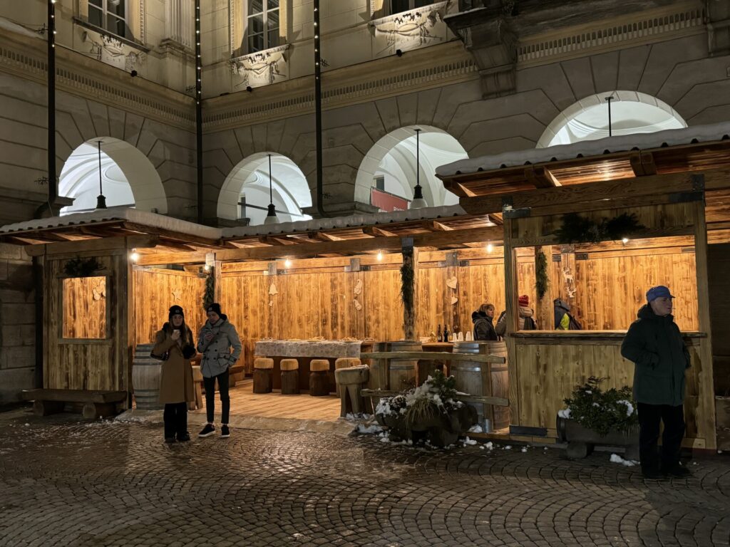 Inaugurazione Marché Vert Noel in Piazza Chanoux