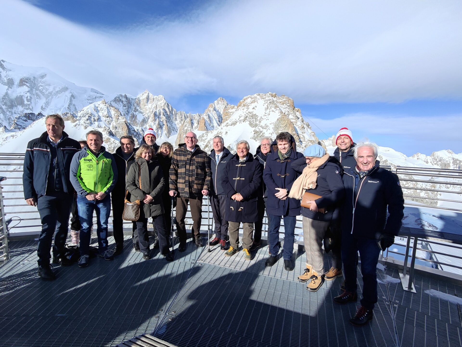 Le delegazioni della Valle d'Aosta e dell'Alta Savoia a Punta Helbronner