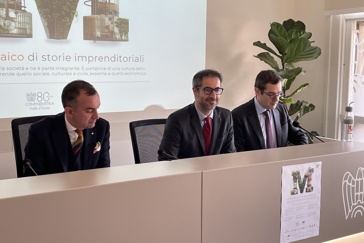La presentazione della terza edizione di "Mosaico". Da sx: Turcato, Ghellere e Incoletti