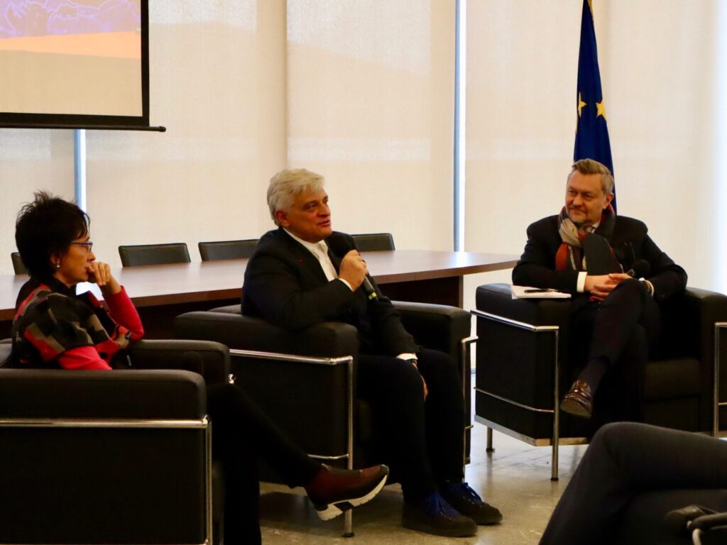 Conferenza "La Vallée d’Aoste, un Pays d’Europe" - Centro Congressi del Comune di Saint-Vincent