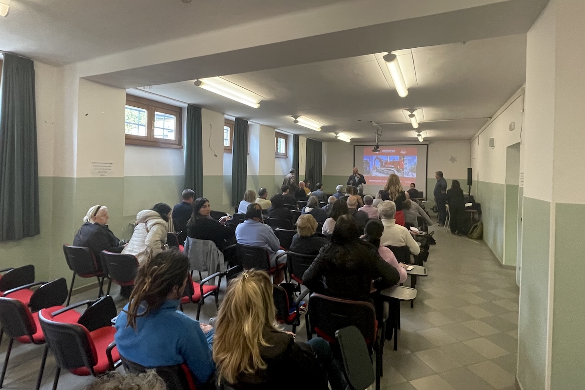 L'incontro alla Lexert sulla demolizione dei grattacieli del quartiere Cogne