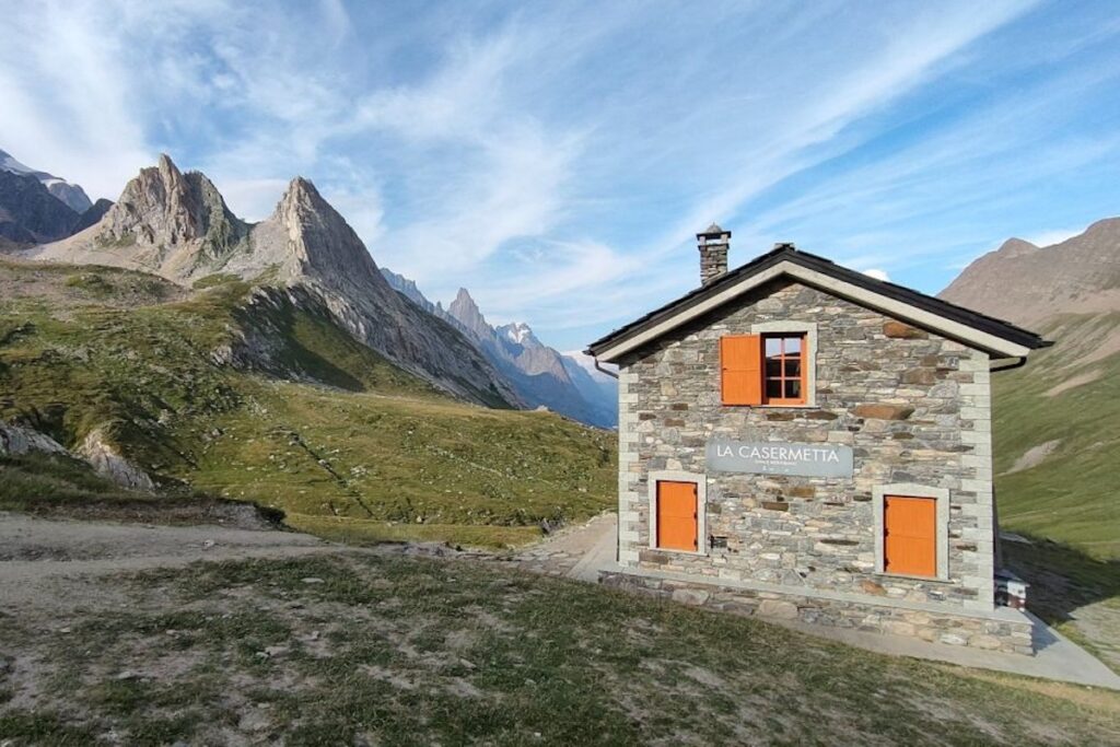 Casermetta al Col de la Seigne