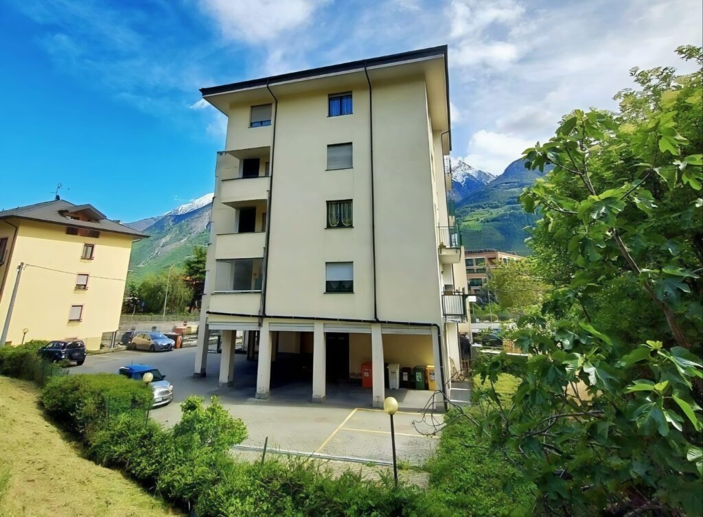  Trilocale moderno in corso Ivrea ad Aosta