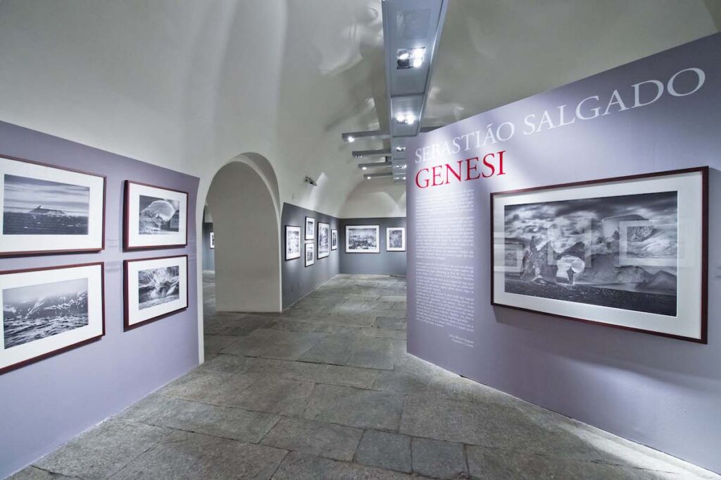 La mostra "Genesi" di Sebastião Salgado al Forte di Bard