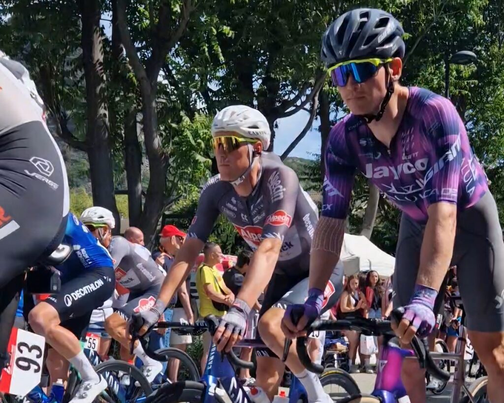 Partenza a Verrès del Giro d