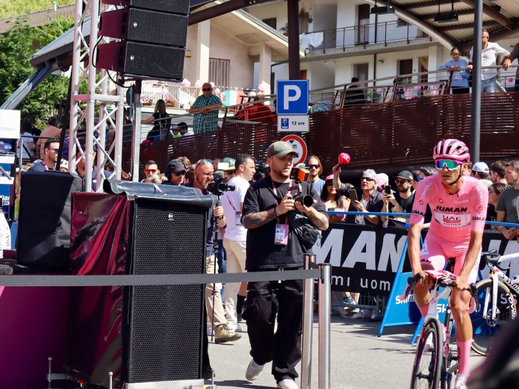 Isaac Del Toro. Partenza a Verrès del Giro d