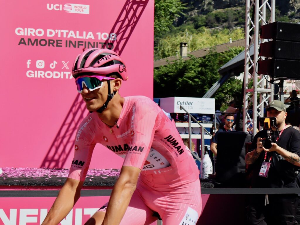 Isaac Del Toro. Partenza a Verrès del Giro d