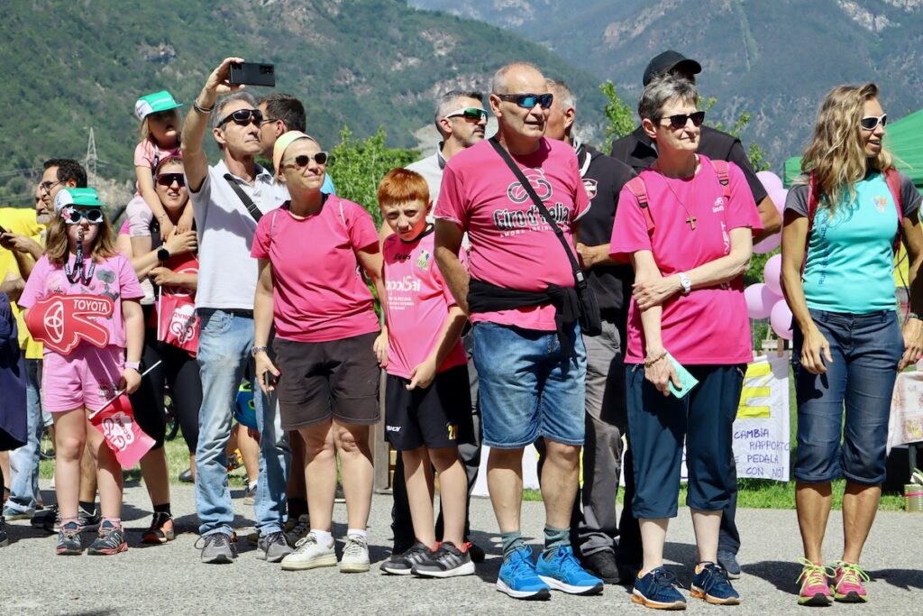 Partenza a Verrès del Giro d