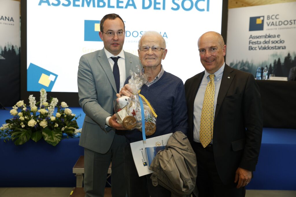 Socio più anziano presente in assembela Rinaldo Stevenin