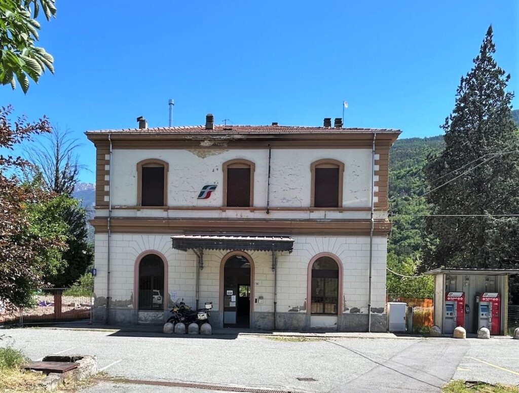 Stazione Nus