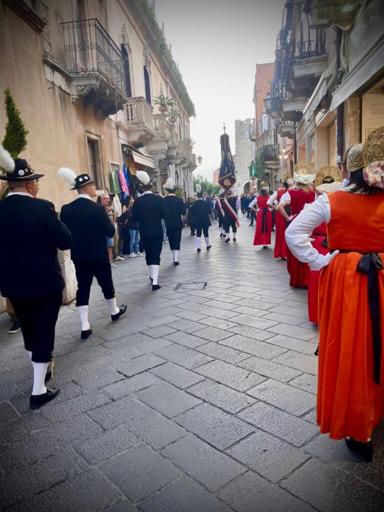 Un momento della sfilata