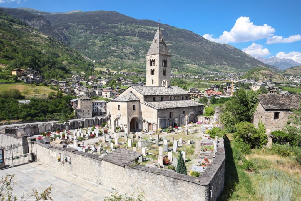L'antica chiesa di Santa Maria a Villenueve - Foto LoveVdA