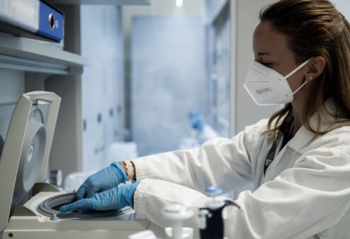 Dalla mappatura del Dna letta dall’intelligenza artificiale, diagnosi genetica per 29 famiglie