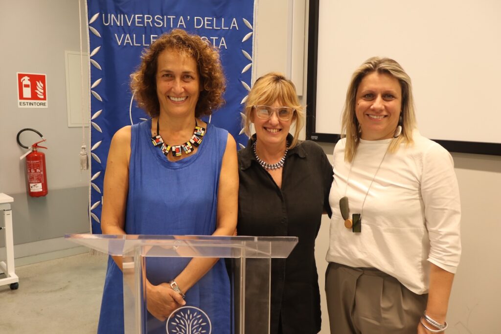 La firma della convenzione tra UniVdA e Università di Torino. In foto: Marchisio, Ceretta e Bianquin