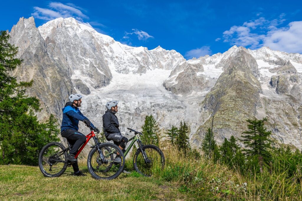 Bike Courmayeur Mont Blanc Funivie ph Lorenzo Belfrond IA