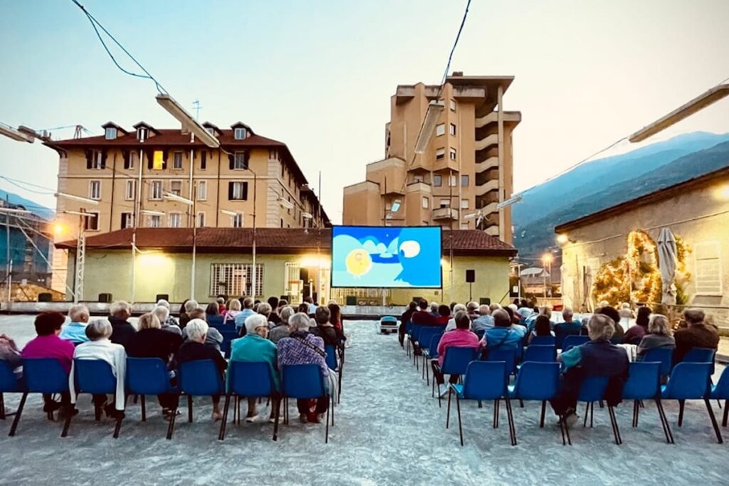 La rassegna di cinema "Biocciofilm" alla Bocciofila del quartiere Cogne - Foto Facebook Comune di Aosta