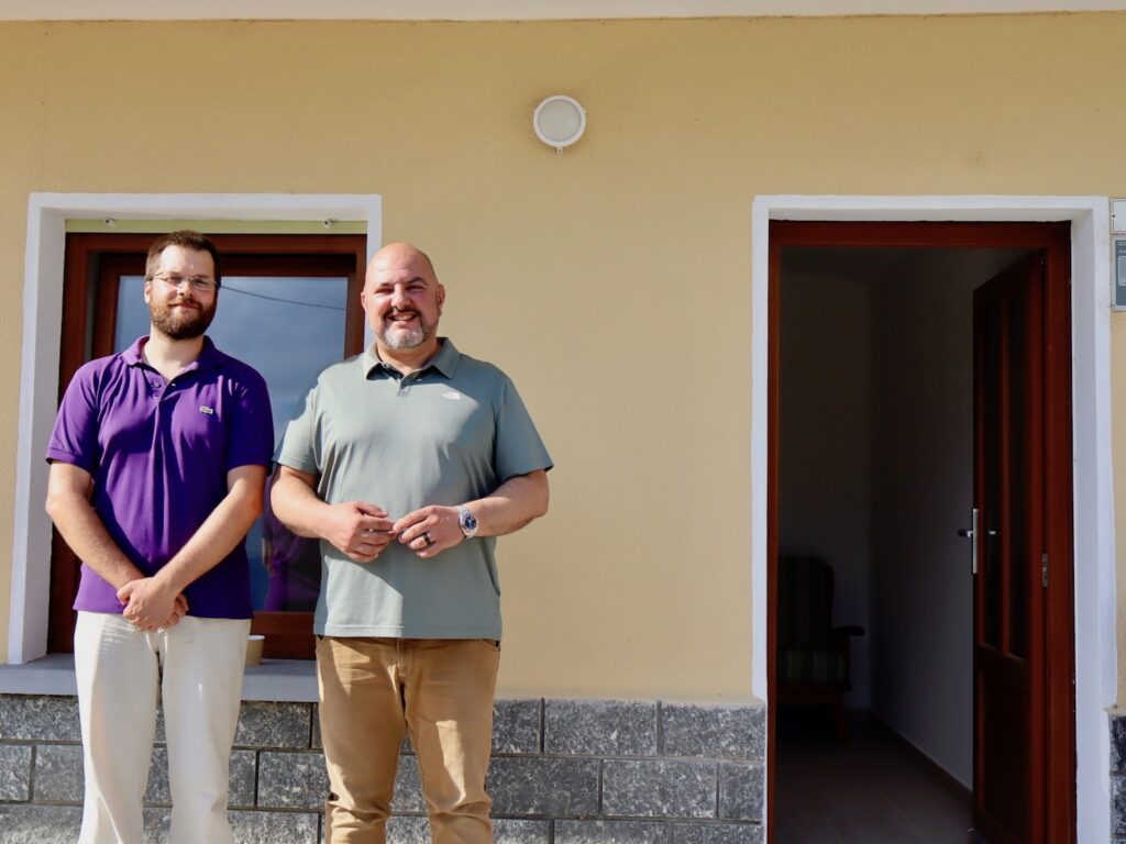 Sindaco di Montjovet Jean-Christophe Nigra e Assessore regionale alla sanità, salute e politiche sociali Carlo Marzi. Abitare il cambiamento a Montjovet. Foto Alice Dufour