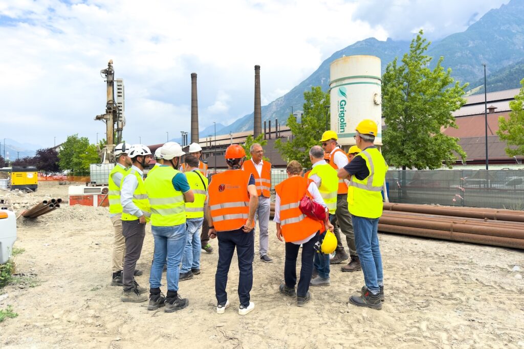 I lavori di elettrificazione della linea ferroviaria Aosta-Ivrea - Foto Ufficio Stampa Regione Autonoma Valle d