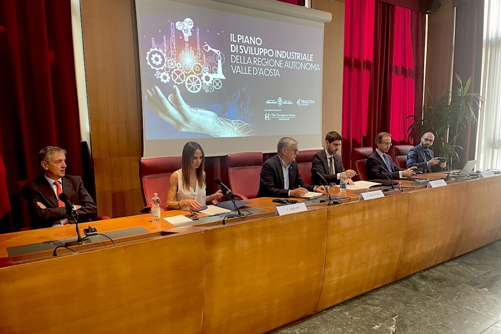 La presentazione del il Piano di Sviluppo Industriale della Valle d’Aosta
