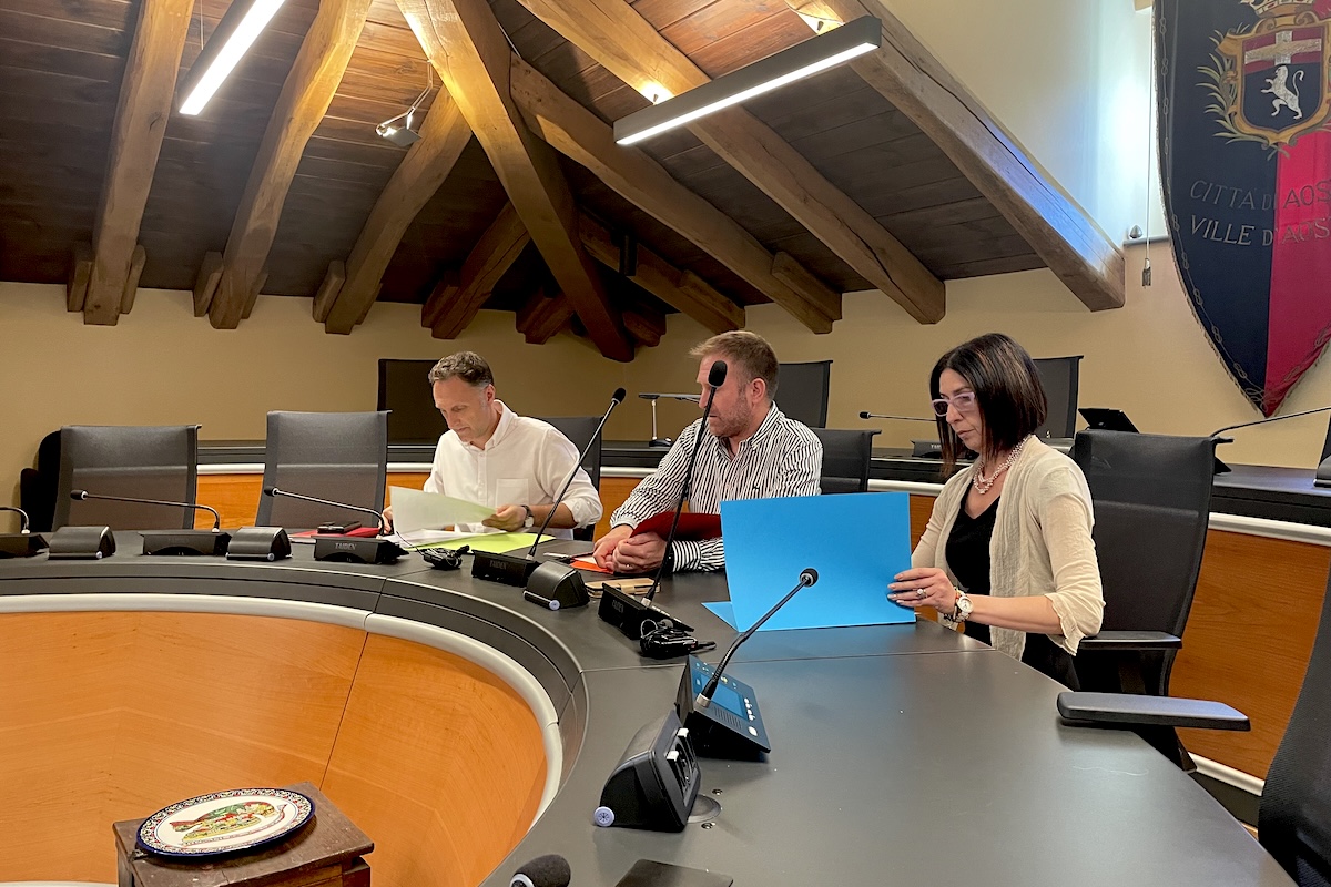 La presentazione del Centro Brocherel. Da sx: Claudio Perratone, Clément Clusaz e Stefania Magro