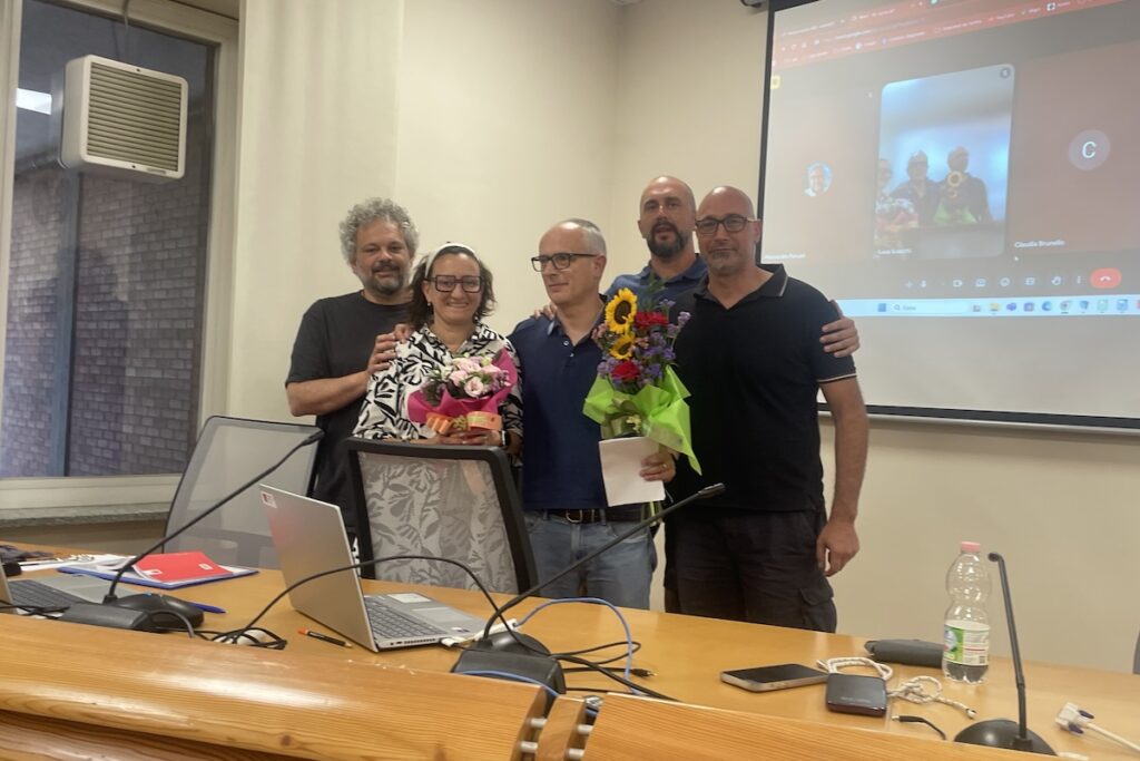 Luca Scacchi (presidente assemblea generale Flc Cgil VdA) e la segreteria regionale Flc VdA: Simona D’Agostino, Mauro Tamborin, Stefano Mauro e Davide Vinci