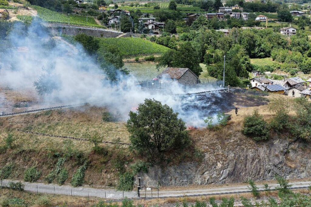 Incendio Regione Borgnalle Aosta