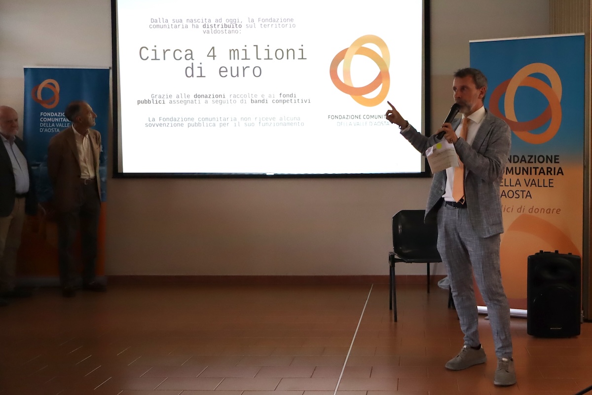 Pietro  Passerin D'Entrèves e Patrik Vesan. presidentre e segretario della Fondazione comunitaria della Valle d'Aosta