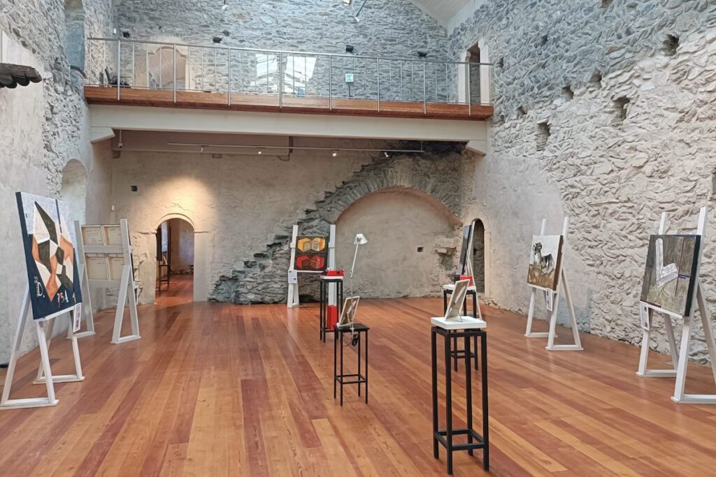 La mostra "Viaggio nel Design" al Castello di Ussel, a Châtillon