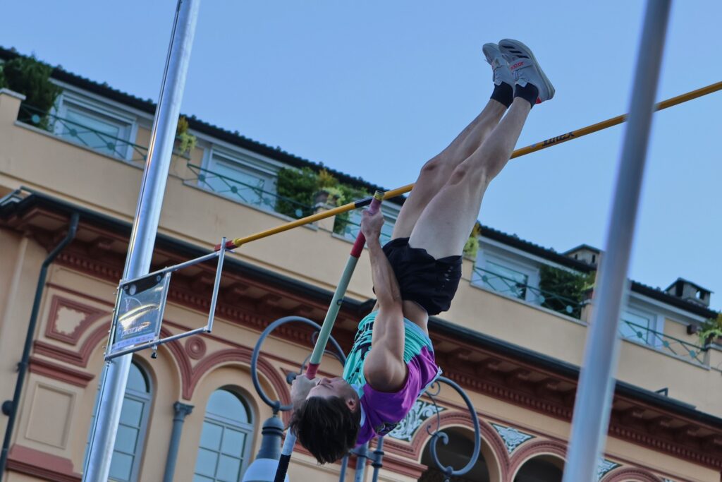 Asta in piazza