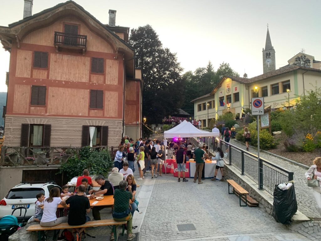 Cena Ayas
