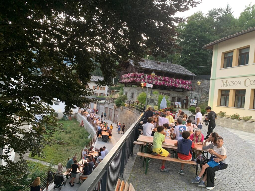 Cena Ayas