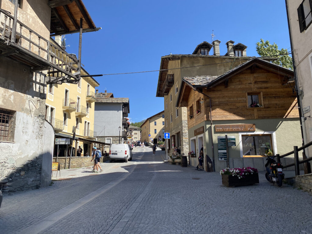 Cogne paese