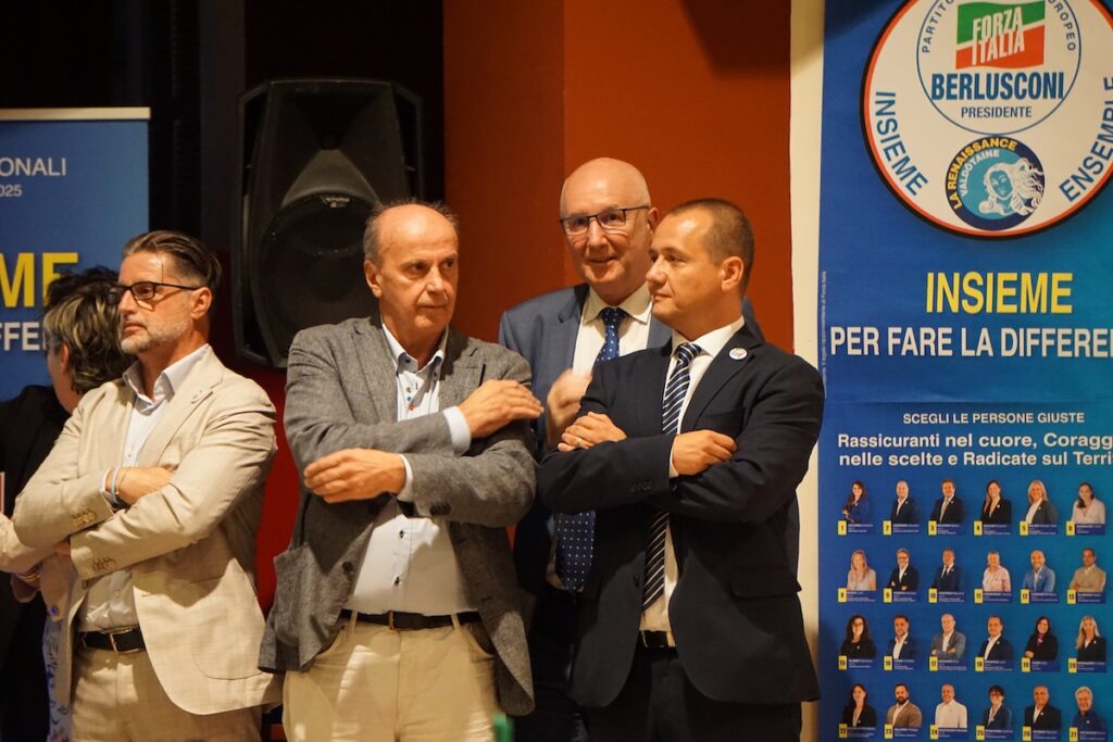 La serata di presentazione delle liste di Forza Italia e La Renaissance. Da sx: Ganis, Gerandin, Marquis e Girasole