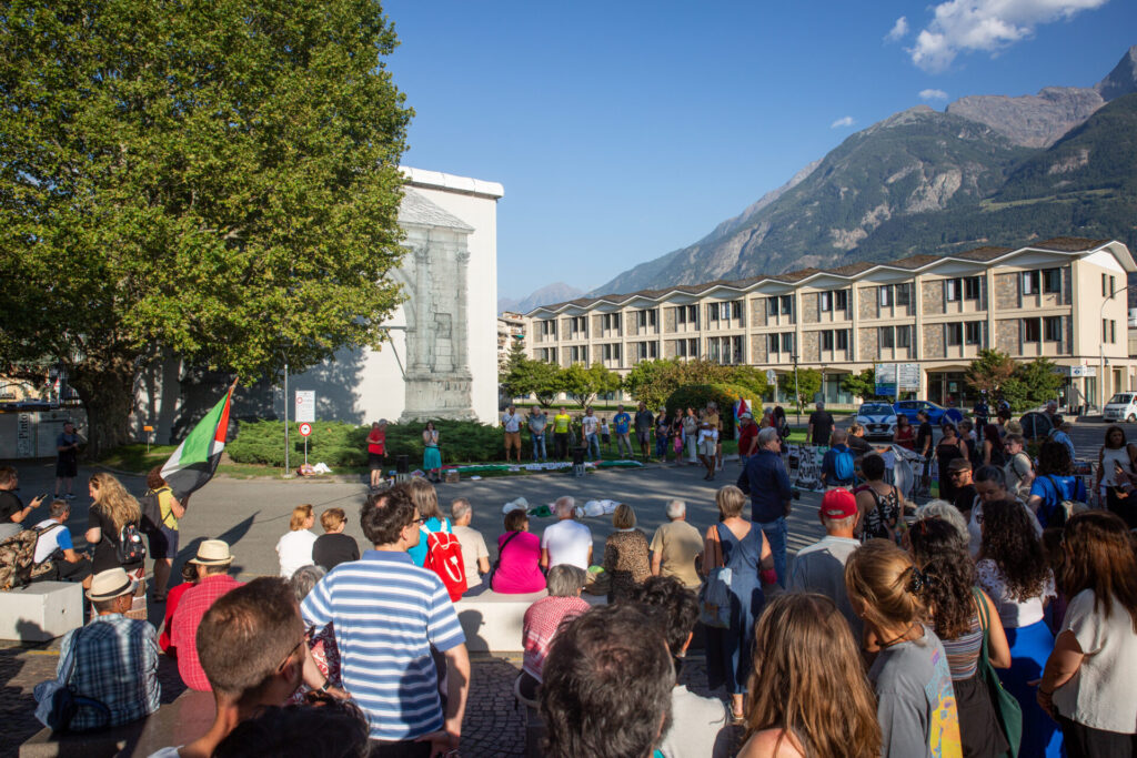 Flashmob per Gaza in piazza Arco d