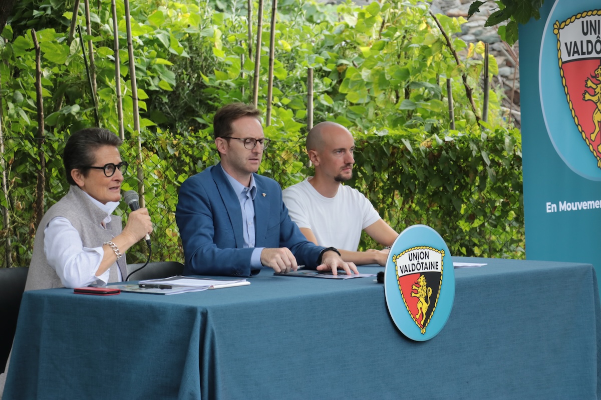 La presentazione dei candidati dell'Union Valdôtaine per le Regionali 2025. Da sx: Morelli, Farcoz e Piccoli