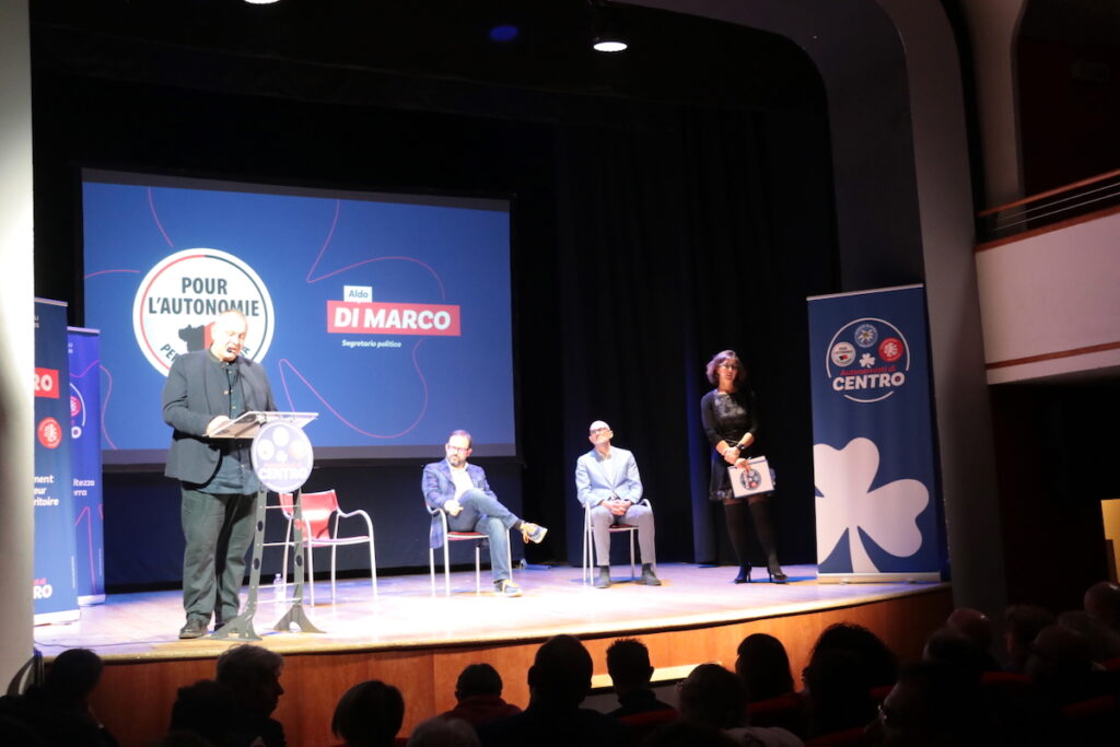 Autonomisti di centro comizio chiusura