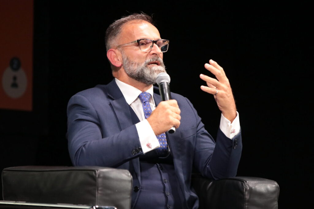 Avanti il prossimo