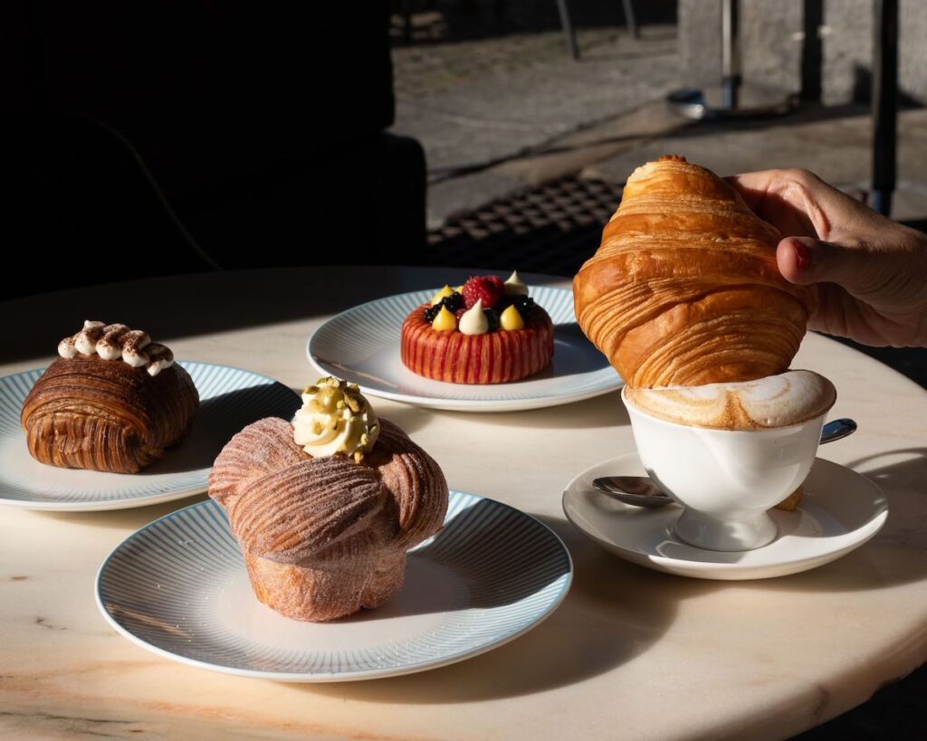 Capuccino e Brioche Caffe Nazionale Bebo Umberto Dalla Zanna