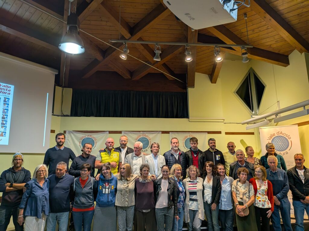 Comizio chiusura VdA Futura