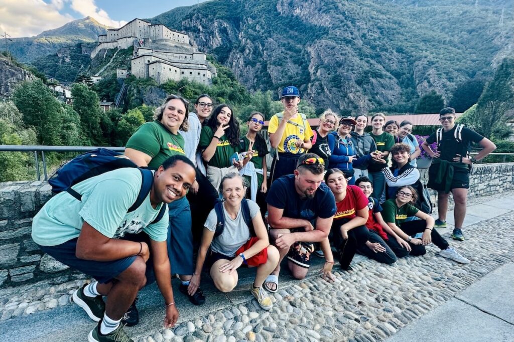 Ragazze e ragazzi del progetto MeTe al Forte di Bard