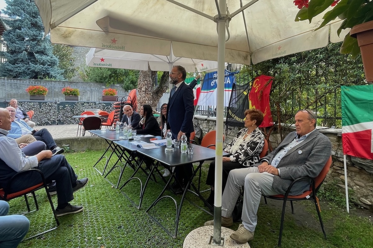 I candidati del centrodestra alle comunali di Aosta Sonia Furci e Giovanni Girardini