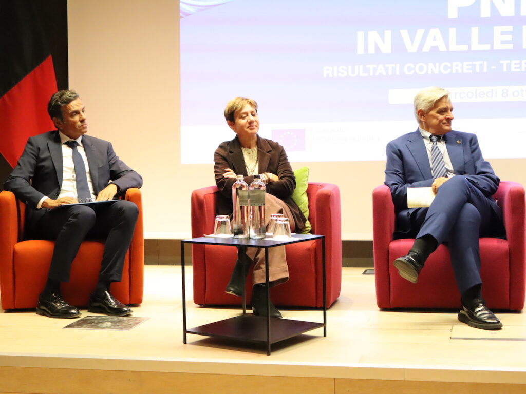 Gianpaolo Lalicata, Stefania Fanizzi e Luciano Caveri - PNRR in Valle d